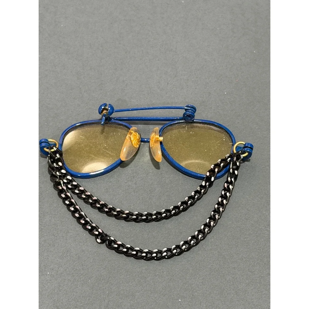 Vintage‎ Aviator Sunglasses Brooch  Blue Metal Retro Novelty Pin Dangle Chain